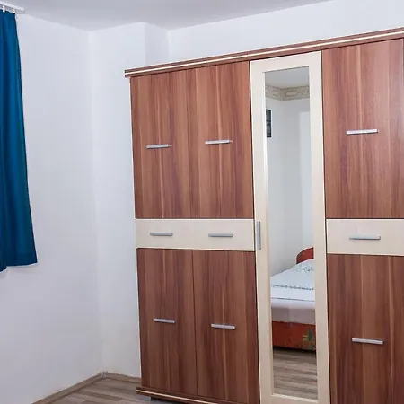 Apartment In 35382 *
